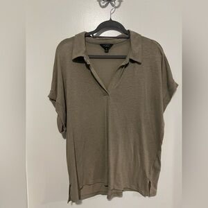 Banana Republic Olive V Neck Polo Linen Blend Shirt